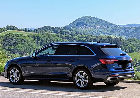 Audi A4 Avant 40 g-tron S tronic advanced