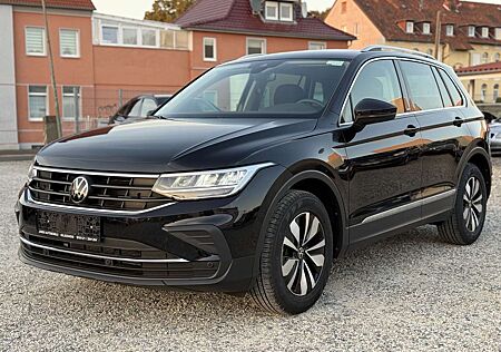 VW Tiguan Volkswagen Move