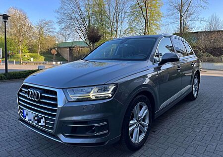 Audi Q7 3.0 TDI quattro tiptronic HUD ACC