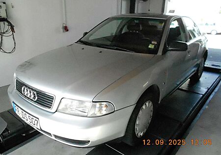 Audi A4 1.6