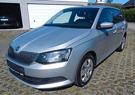 Skoda Fabia Combi Ambition AHK-PDC-Tempom.