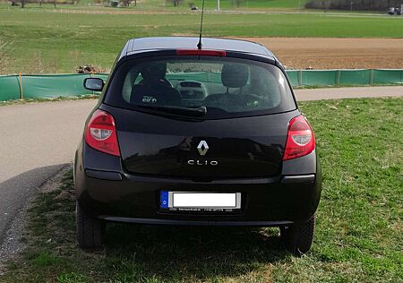 Renault Clio 1.2 16V Authentique