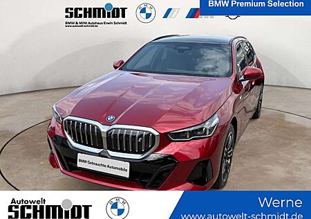 BMW i5 eDrive40 Touring M Sport / NP= 95.570,- / AHK