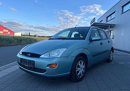 Ford Focus /1.Hand/TÜV/All-Season/5-Tür