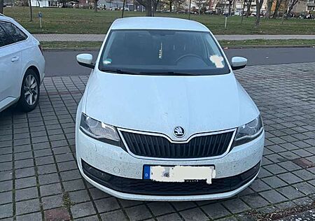 Skoda Rapid /Spaceback Spaceback 1.4 TDI DSG Drive