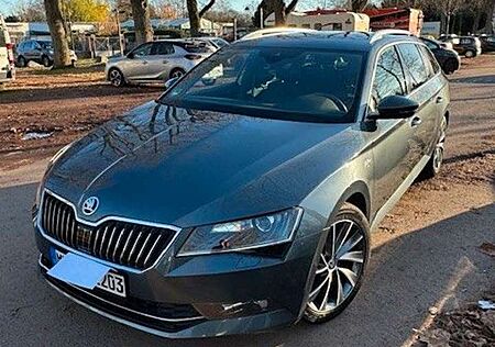 Skoda Superb Combi 1,8 TSI L&K DSG AHK Leder