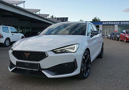 Cupra Leon Sportstourer 1.4 e-Hybrid !! Keyless !! SEAT !!