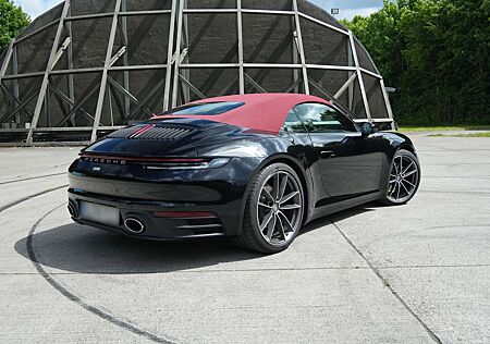 Porsche 992 911 Carrera Cabriolet / Werksgarantie