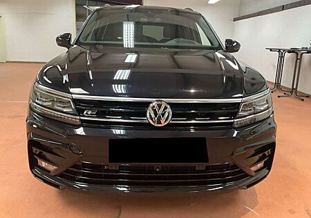 VW Tiguan Volkswagen 2.0 TDI Highline 4Motion BlueMotion