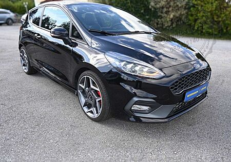 Ford Fiesta 1.5 EcoBoost S&S mit Leder-Exclusiv-Paket ST