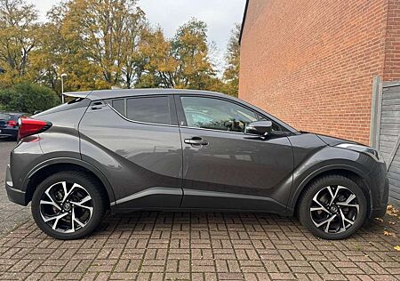 Toyota C-HR gebraucht kaufen Toyota C-HR 1.2 Turbo Team Deutschland