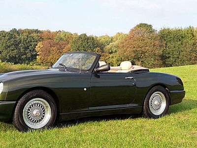 MG RV8
