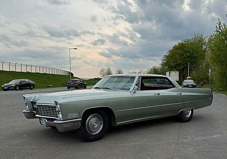Cadillac Deville Sedan Hardtop