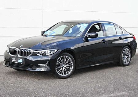 BMW 320 i Luxury Line RFK Harmann-Kardon LED 18" HUD