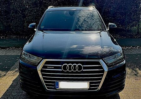 Audi Q7 3.0 TDI quattro, SLine, HeadUp, Navi, Panorama