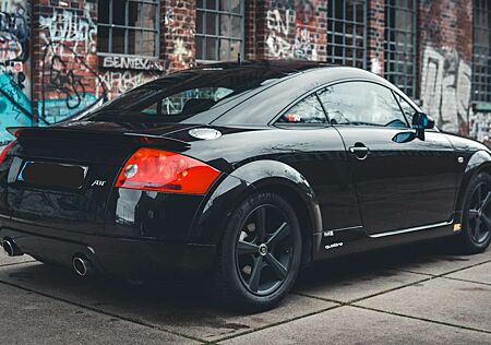 Audi TT Coupe 1.8 T quattro