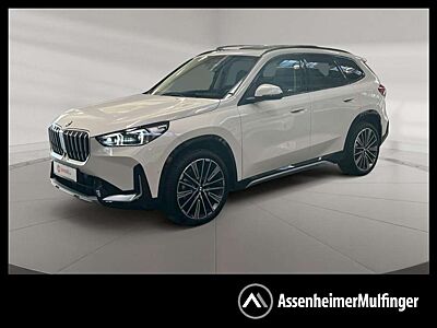 BMW X1 xDrive 20d Fahrassist+AHK+HUD+Pano+Wide+360