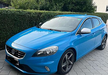 Volvo V40 R-Design