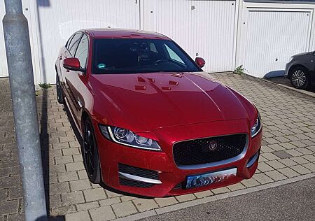 Jaguar XF R-Sport Limousine