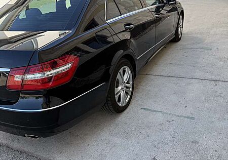 Mercedes-Benz E 300 T CDI DPF BlueEFFICIENCY 7G-TRONIC Avantgarde