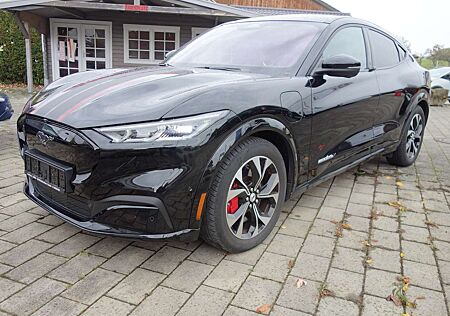 Ford Mustang Mach-E Basis AWD