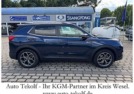 SsangYong Korando Onyx mit Automatik, AHK & Allwetter.