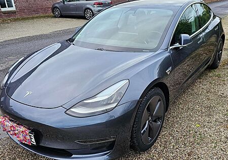 Tesla Model 3 Allradantrieb Dual Motor
