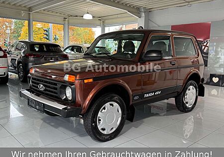 Lada Taiga Urban Plus *4x4*AHK*USB*