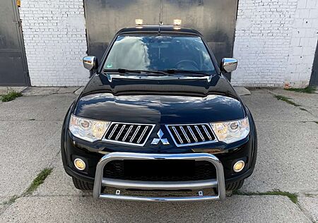 Mitsubishi L200 +Pick+Up+4x4+DPFIntense+Double+Cab