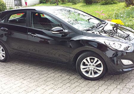 Hyundai i30 1.4 Intro Edition