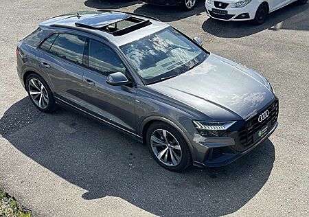 Audi Q8 3.0 TDI qu S line AHK PANO KAM MATRIX ACC 21"