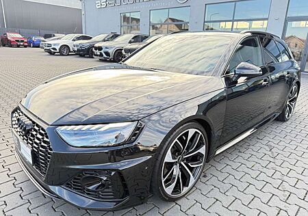 Audi RS4 *Avant*2.9TFSI*Quattro*360°B&O*MATRIX+*CARBON