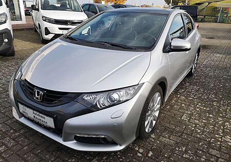 Honda Civic 1.8 Executive - Navi/Leder/Xenon-Licht/RF-Kamera