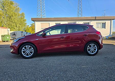 Kia Cee'd Ceed / Dream Team