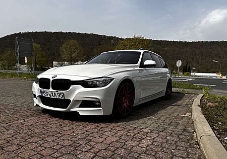 BMW 320d 320 Touring Aut. Sport Line