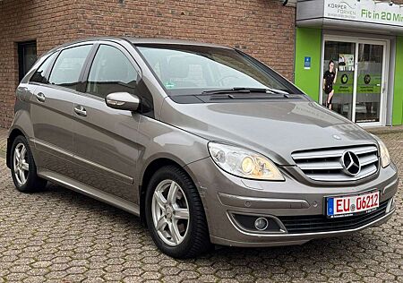 Mercedes-Benz B 200 *XENON*NAVI*SHZ*TÜV NEU*GARANTIE*