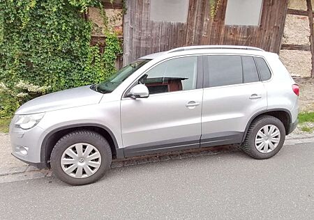 VW Tiguan Volkswagen 2.0 TDI DPF 4Motion Sport