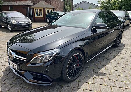 Mercedes-Benz C 63 AMG C 63 S AMG TOP/VOLL/HEAD-UP/360 GRAD/LED/PANO