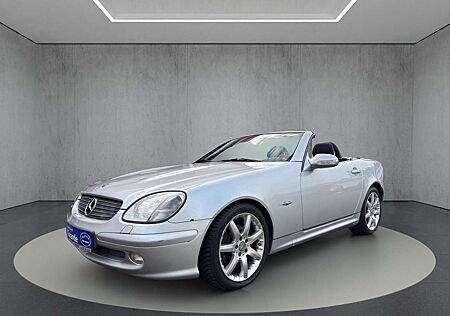Mercedes-Benz SLK 200 Kompressor Special Edition*1.Hand*Rentnerfahrzeug*