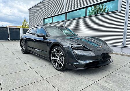 Porsche Taycan 4 Cross Turismo