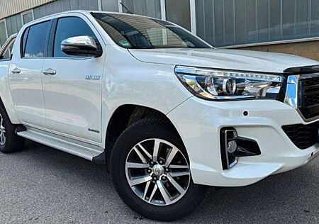 Toyota Hilux 4X4+AUTO+NAVI+GARANTIE+LEDER+TÜV+PARK+AHG