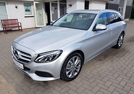 Mercedes-Benz C 180 T CGI Exclusive LED NAVI LEDER PDC