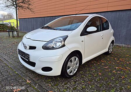 Toyota Aygo Cool 1,0 Ltr.2.Hand-Klima-8 Fach bereift