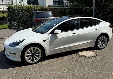 Tesla Model 3 LR AWD | EAP | 20.500 km | 1. Hand | Top Zustand