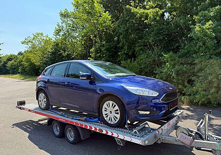 Ford Focus Business , Klima , Navi , Einparkhilfe , Tempomat