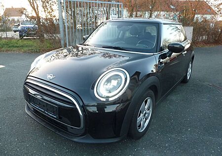 Mini ONE 3-trg. Essential Trim