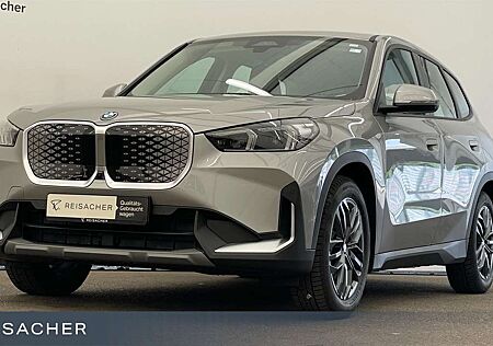 BMW iX1 A XDRIVE30 LCPro AdaptLED 360 HUD SHZ 18"LM
