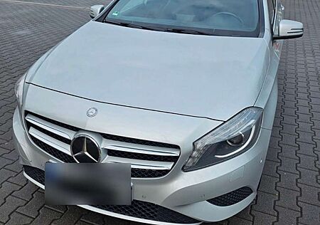 Mercedes-Benz A 200 A-Klasse (BlueEFFICIENCY) Urban