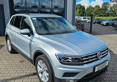 VW Tiguan Volkswagen Comfortline 4Motion LED AHK APP ACC