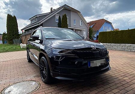 Skoda Karoq 2.0 TSI 4x4 DSG Sportline 8-fach-bereift